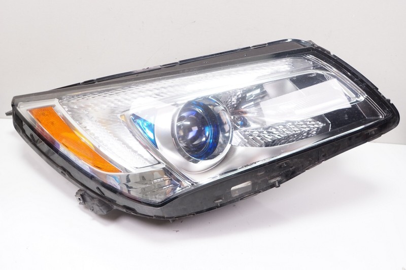 BUICK LACROSSE Right RH Headlight Headlamp HALOGEN OEM 2014 - 2016