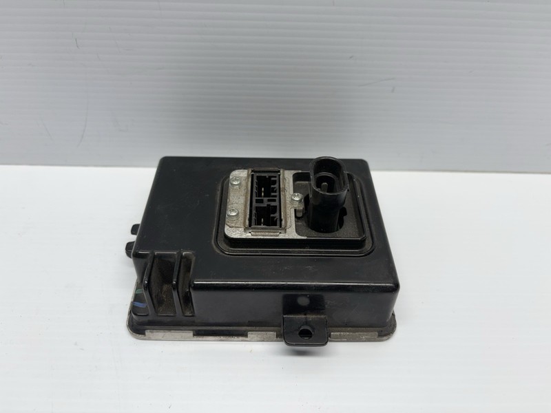 Bmw 3 Series Xenon Headlight Computer Control Ballast 6925647 Oem