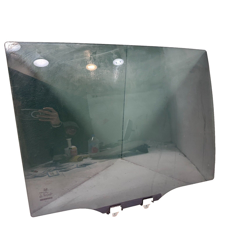 HONDA PILOT 2016-2018 Passport REAR RIGHT PASSENGER SIDE DOOR WINDOW GLASS OEM