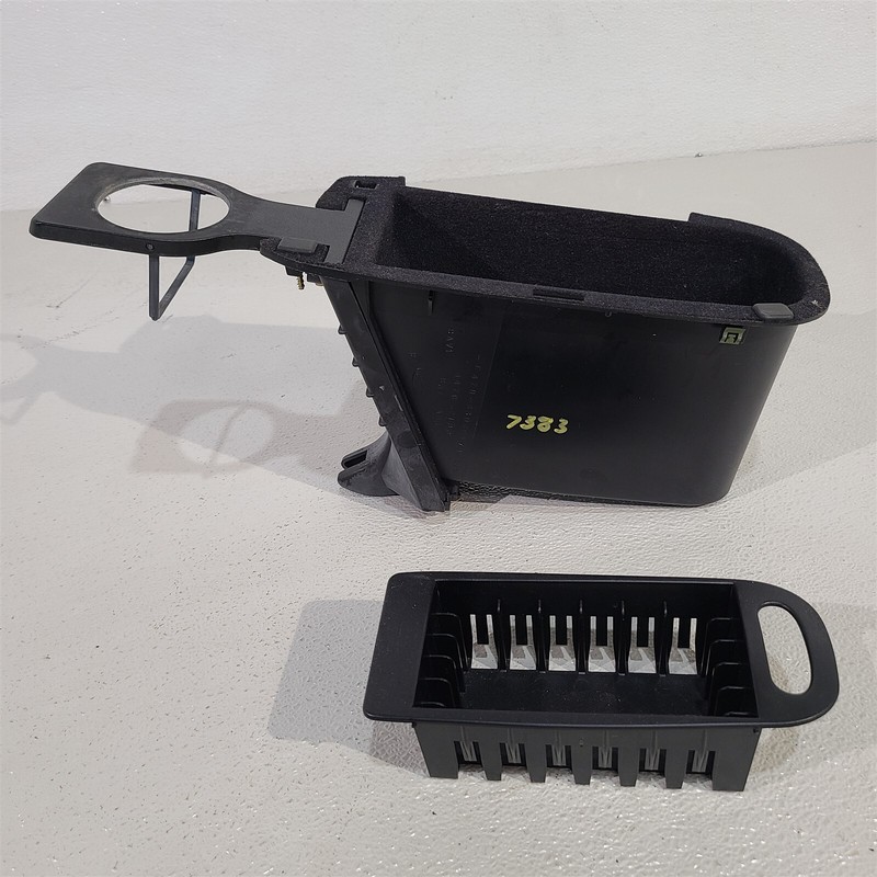 94-98 Mustang Center Console Armrest Insert Bucket Aa7383