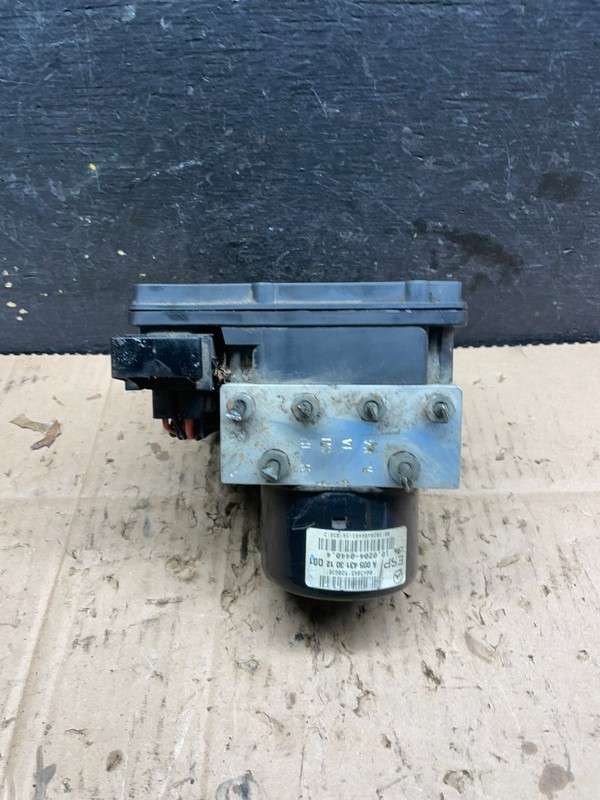 2002 to 2005 Mercedes CLK320 CLK500 ABS Anti Lock Brake Pump AA3342 DG