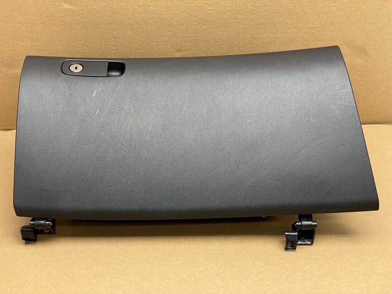 2010-2013 ACURA MDX GLOVEBOX STORAGE COMPARTMENT OEM LOT689