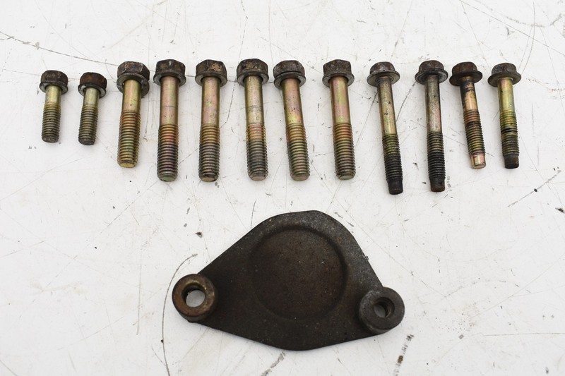 2006 Nissan 350Z VQ35DE Revup Manual Bell Housing Bolt Hardware Set MT OEM KW38