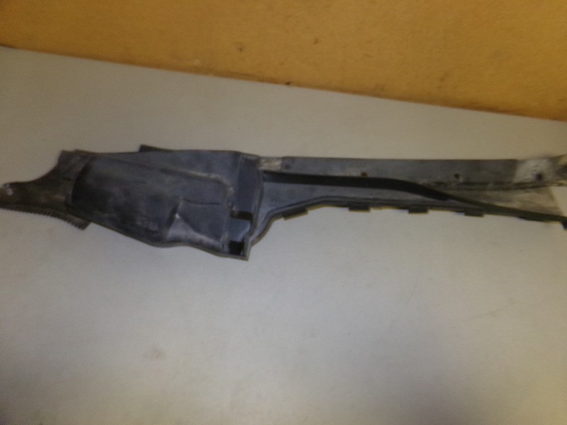 1995 Mercedes Benz Driver's Side Wiper Cowl 1408302129 *FREE SHIPPING*