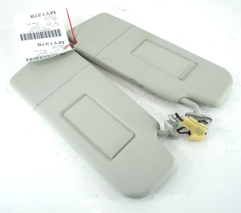 2011-2018 Volkswagen Jetta Sun Shade Visor Pair Left Right OEM W/ Illumination