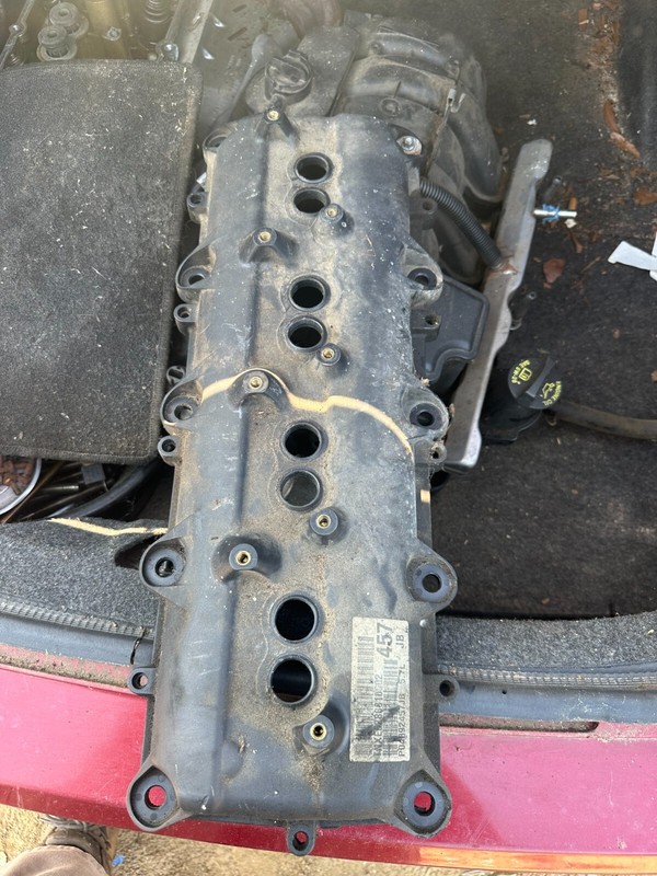 09-23 RAM 1500 2500 3500 DURANGO CHALLENGER WRANGLER CHARGER 5.7 RH VALVE COVER