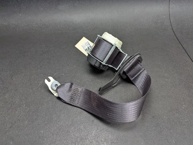 Rear Left Seat Belt Retractor 2017 Chevrolet Camaro 84139232 2016 2018- 2022