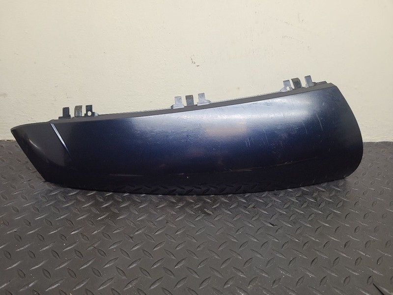 07-14 Chevrolet Tahoe Right Passenger Upper Quarter Applique Blue OEM 25970634