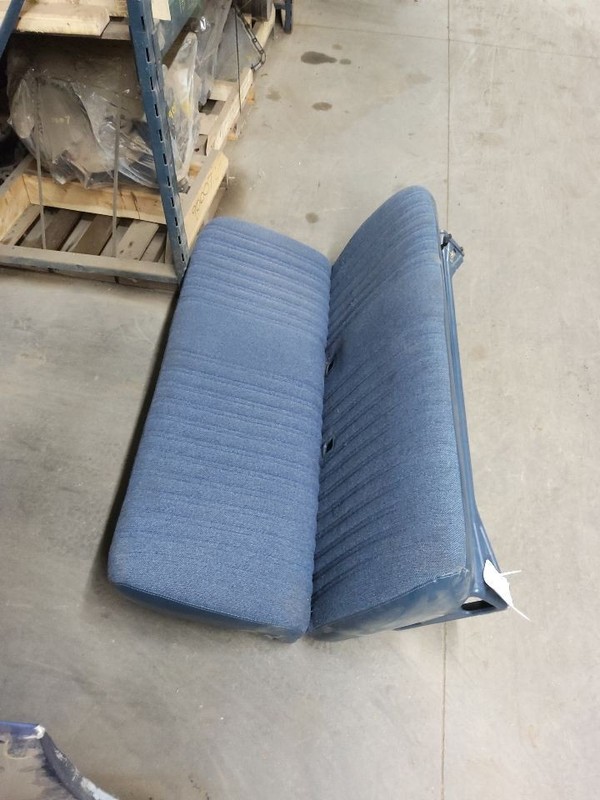 TCHEV1500 1989 Front Seat 309604