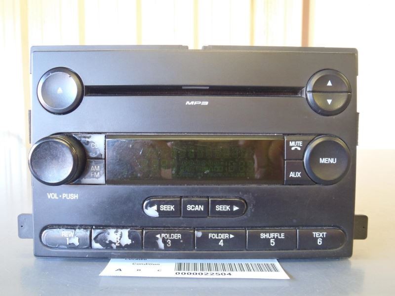 Radio Receiver AM-FM-CD-MP3 6S4T-18C869-BD Fits 2006-2007 Ford Focus 47019