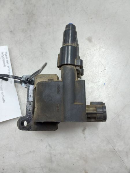 97 98 99 00 TOYOTA TACOMA IGNITION COIL 90080-19007