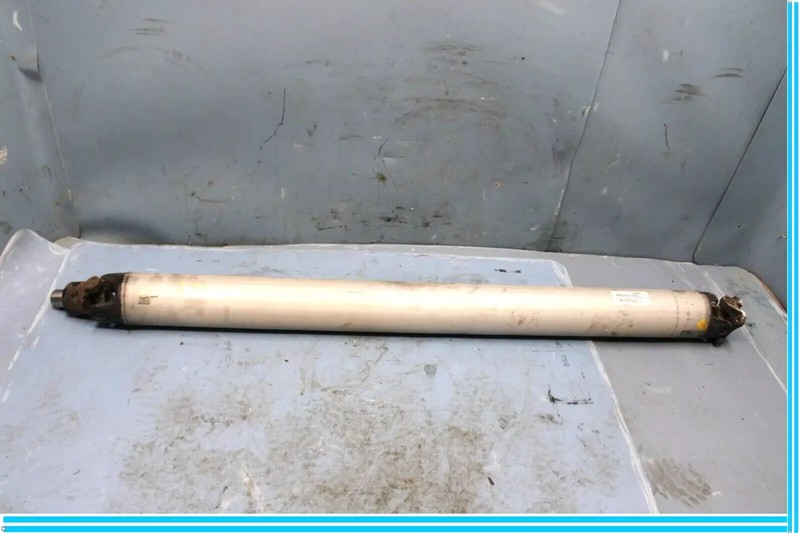 11-17 Infiniti QX80 QX56 Rear Driveshaft Drive Shaft Propeller 370001LA0AW9 OEM