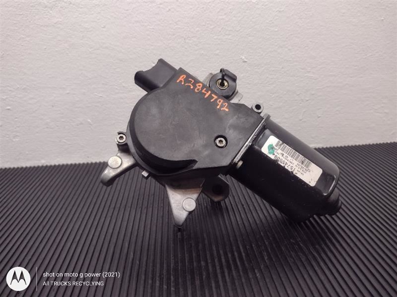 99-02 Chevrolet Silverado 1500 2500 Windshield Wiper Motor OEM 12494772