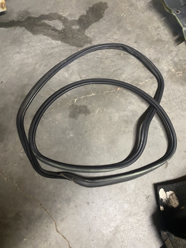 2000 Volkswagen Golf 2 Door VR6 Trunk Seal OEM