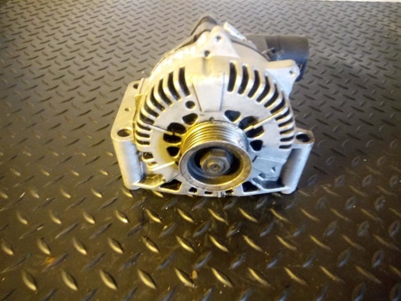 2005 Ford Escape 3.0L V6 Alternator 110 Amp OEM 6L8Z-10346-DA