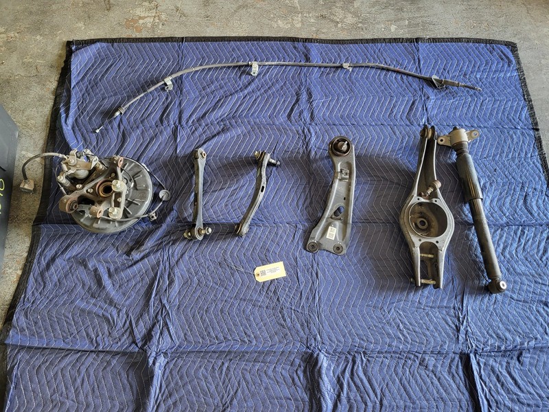 Used Oem Kia Left Driver Rear Suspension Knee for 2021-2025 Seltos 1.6L AWD