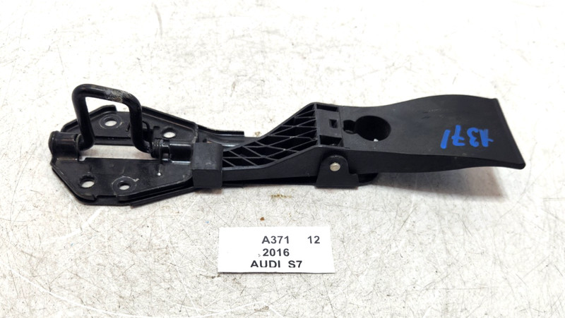 ✅ 12-18 OEM Audi S7 RS7 A7 Front Hood Bonnet Lock Latch Striker Plate