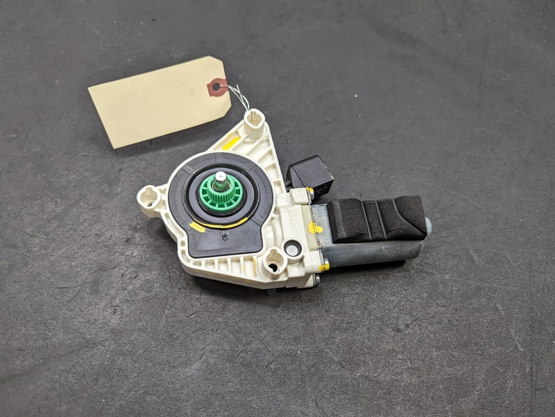 Rear Right Door Window Regulator Motor 2018 Mercedes CLA 250 0536010603 14 - 19