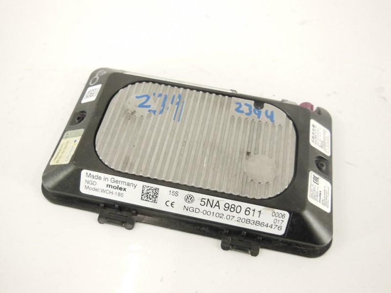 2020 20 Volkswagen Jetta Wireless Charging Module 5NA 980 611 OEM