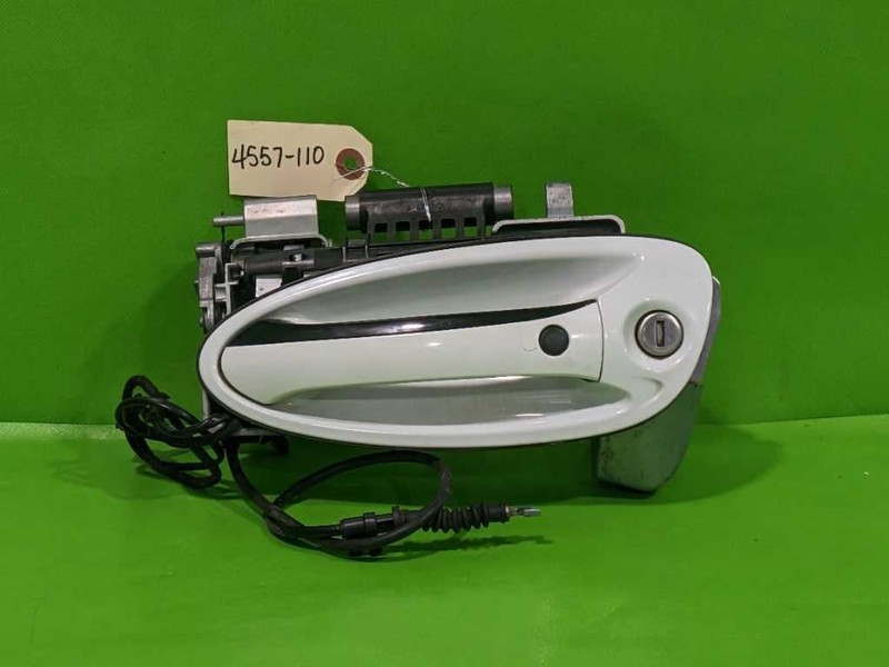 10-16 PANAMERA LEFT FRONT EXTERIOR DOOR HANDLE W/KEYLESS WHITE OEM 4557-110