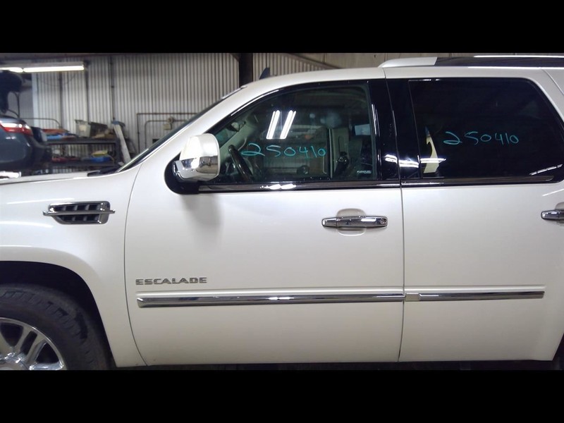 Driver Left Front Door Fits 11-14 ESCALADE 1676320
