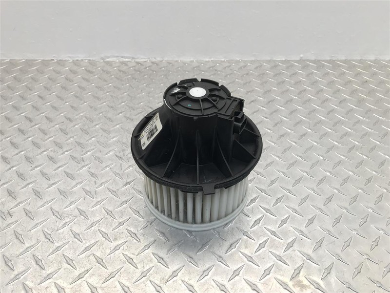 03-13 CHEVROLET SILVERADO FRONT BLOWER MOTOR TWIST ON OEM 22741027