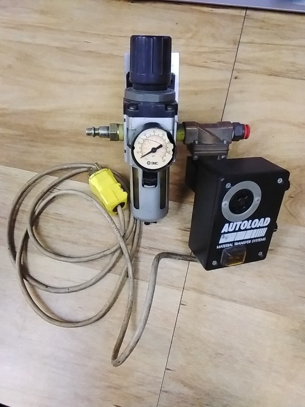 SMC NAW3000-N03D Airpressure Regulator W/ Alarm Control And Wall Mount/ Bracket