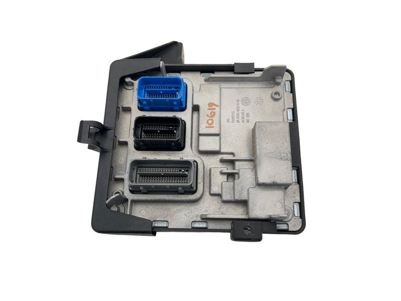 2016-2025 Chevrolet Malibu Engine Brain Box With Bracket