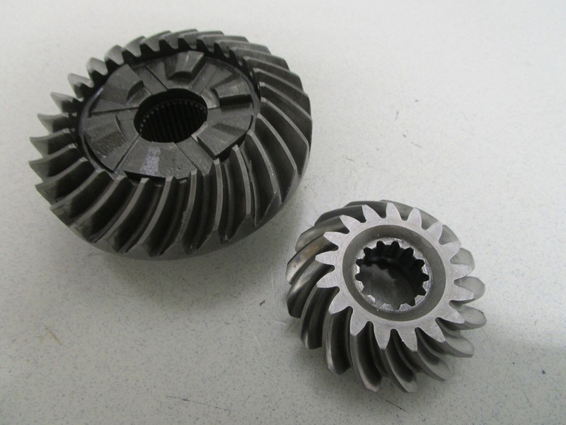 42932 42933 Mercruiser Alpha One Gen I MR 17/28 Forward Gear & Pinion Set