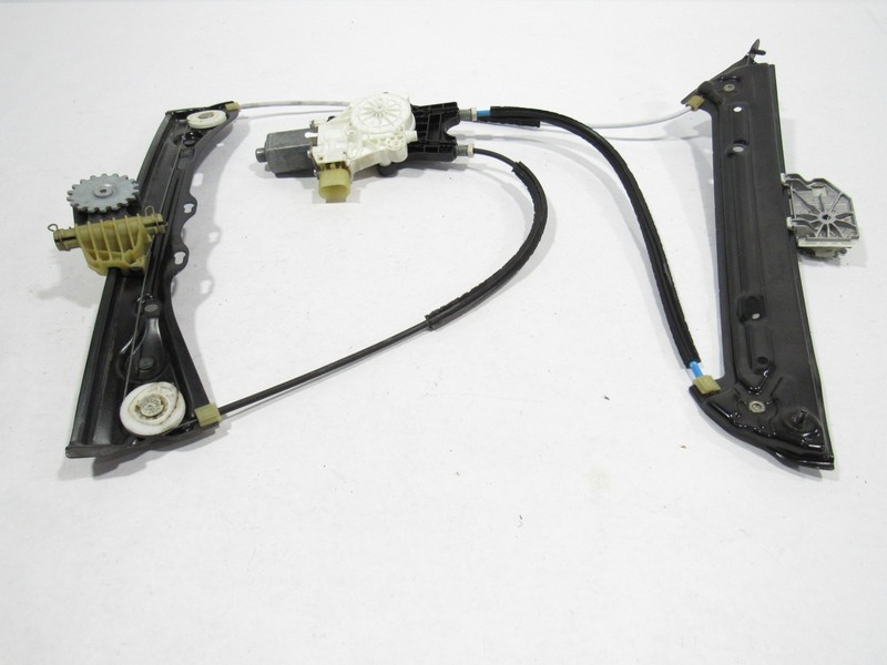 BMW M4 F82 2015 Left Driver Door Window Regulator W/ Motor 15-20 ;:Y