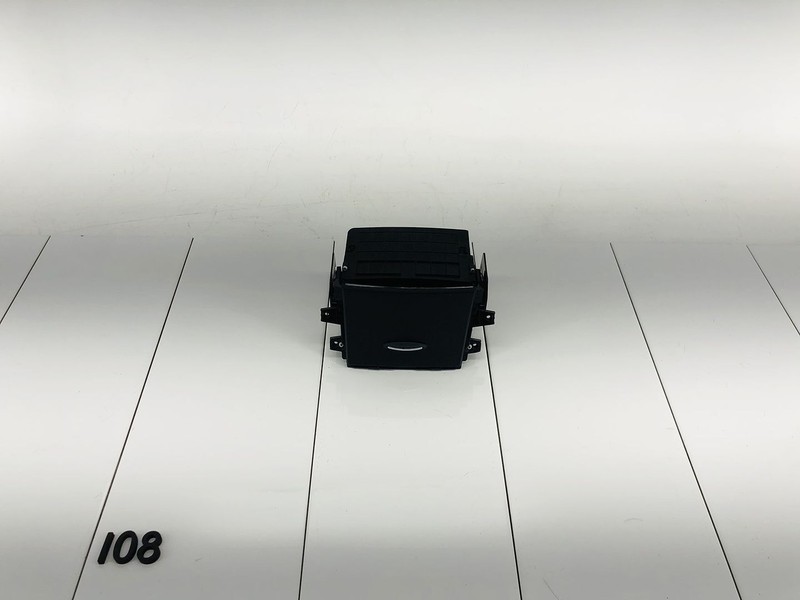 2013 HYUNDAI ELANTRA CENTER CONSOLE COMPARTMENT STORAGE BOX W/ POWER OUTLET OEM