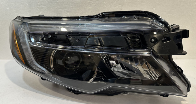 2016-18 HONDA PILOT HEADLIGHT RH