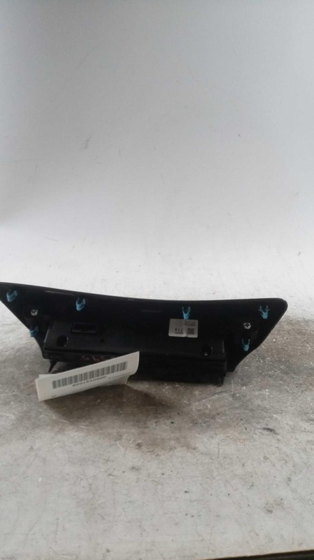 2020 Subaru XV Crosstrek Infotainment Display OEM Black 108K Miles NJ25-16595