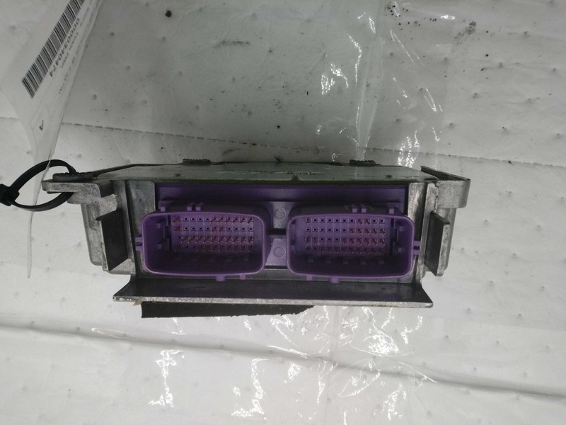 Used Air Bag Module fits: 2015 Hyundai Sonata Air Bag under console VIN 2 5th di
