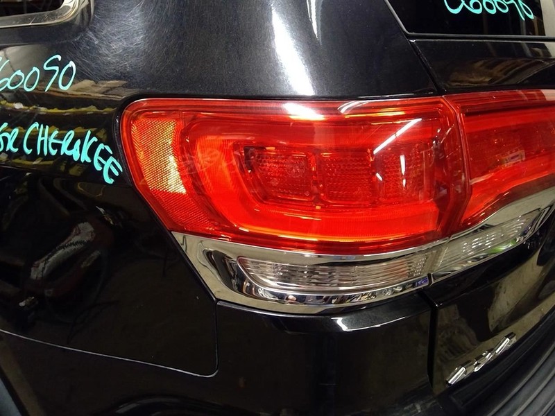 Driver Tail Light Wk Body VIN E Or F 6th Digit Fits 14-21 GRAND CHEROKEE 1765389