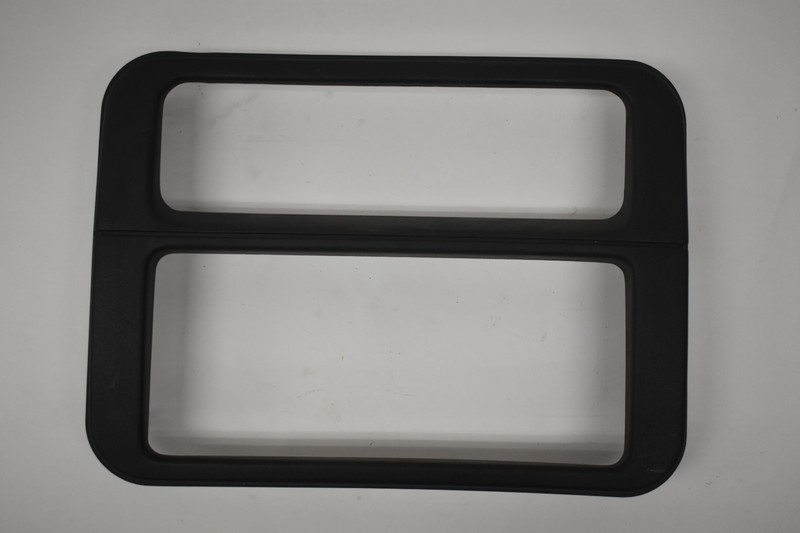 2000-2002 GM CAMARO FIREBIRD TRANS-AM RADIO BEZEL OEM**USED** *10405277 GM*