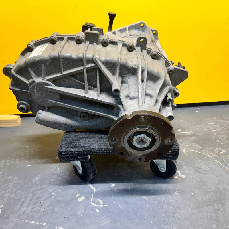 2022-2025 JEEP GRAND WAGONEER 4X4 AUTO TRANSMISSION TRANSFER CASE OEM 68415460AD