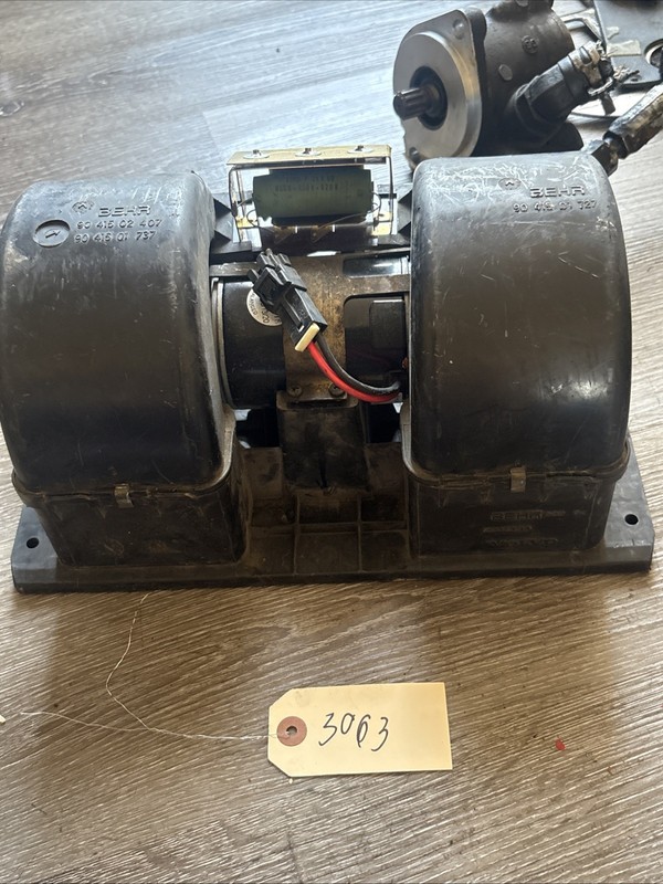 VOLVO BEHRBLOWER MOTORHVAC 90 415 02 407, 90 415 01 737