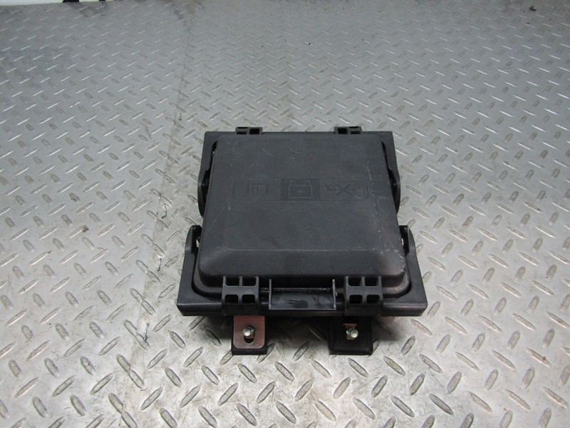 2013-2015 Cadillac ATS Engine Fuse Box Relay Junction Block OEM 22953293