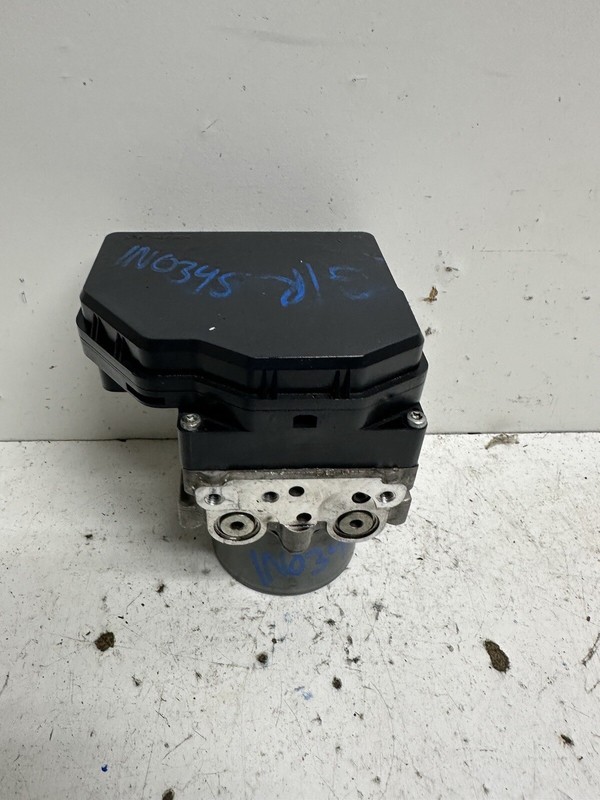 2013-2014 Toyota Rav4 XLE Limited AWD Japan Built Anti Lock Brake Pump Actuator