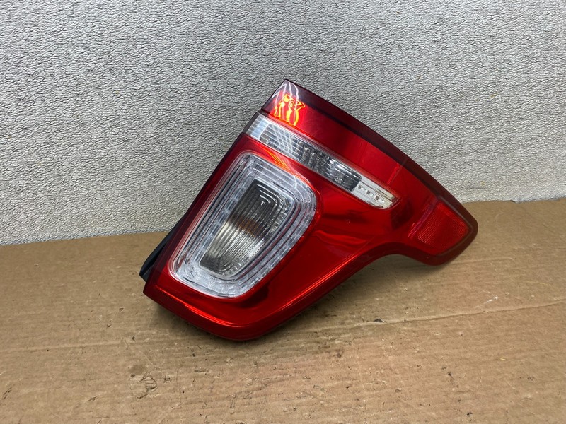2011-2015 Ford Explorer Police Package Right Passenger Side Tail light Z2809 DW