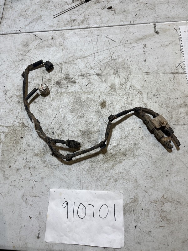 01-07 TOYOTA HIGHLANDER HYBRID LIMITEDFuel Pump Wire Harness