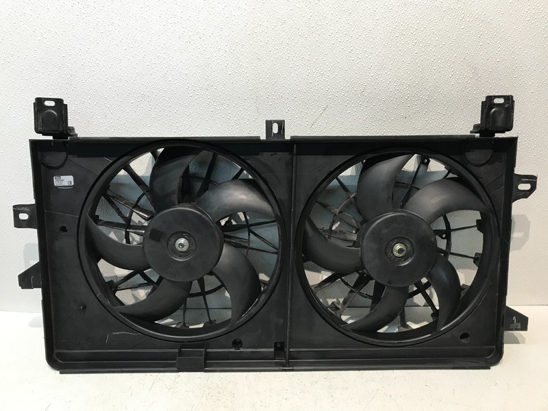 2005 Chevrolet Monte Carlo Radiator Fan Motor Fan Assembly OEM 24020969