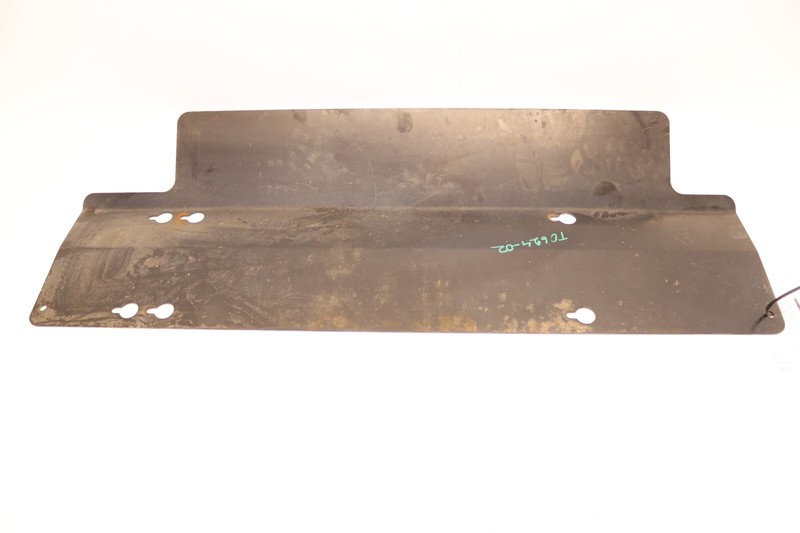 2019-2023 VOLVO VNL 760 D13 FRONT RIGHT HEAT SHIELD COVER PANEL 22611075 OEM