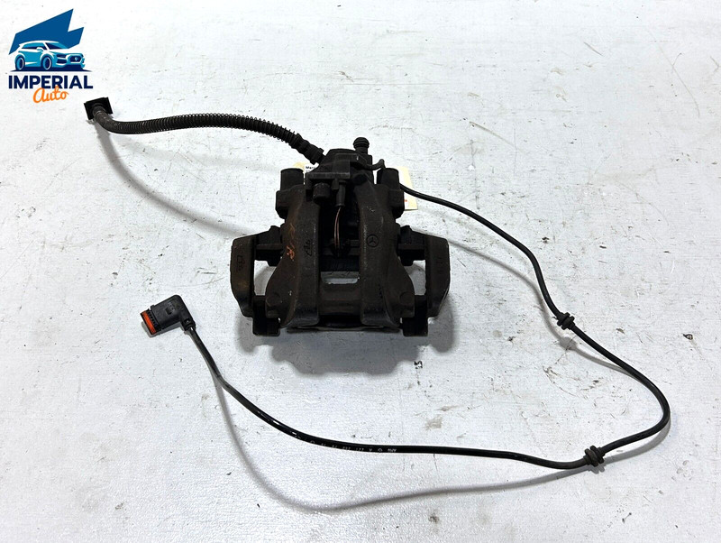 Rear Right / Passenger Side Brake Caliper Mercedes-Benz S550 2007-2013 OEM