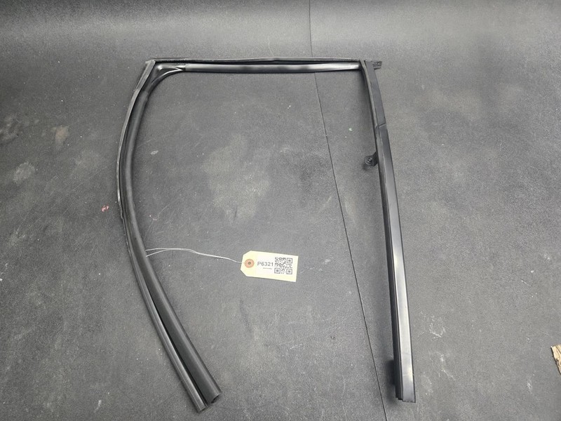 2PC Rear Left Door Window Glass Run Channel w/ Guide Set 2021 Toyota C-HR 18-22