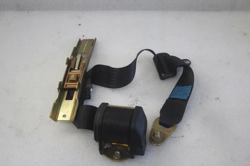 1981 1982 1983 1984 1985 MERCEDES 300SD W126 RIGHT FRONT SEAT BELT 1268607085