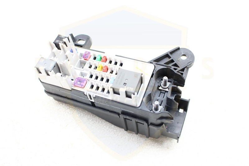 2019 CHEVY TAHOE LT QUARTER PANEL INTERIOR FUSEBOX RELAY FUSE JUNCTION BOX BLOCK