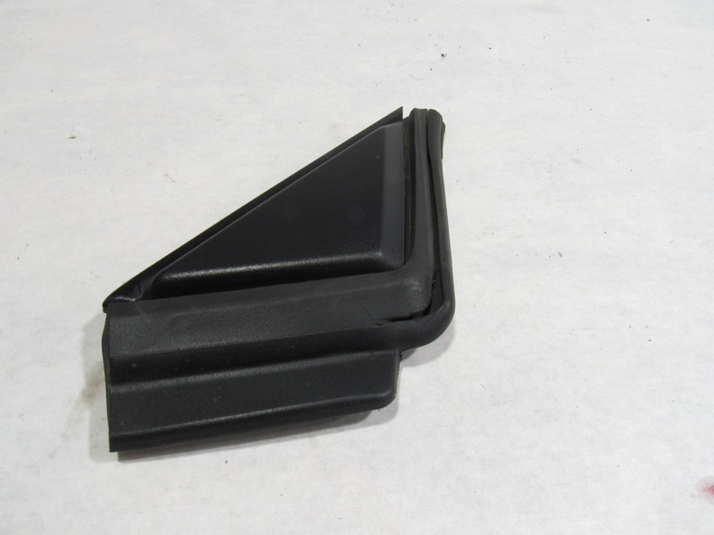 17-20 Mclaren 720S 720 2020 Left Driver Door Corner Weather Strip Seal #3