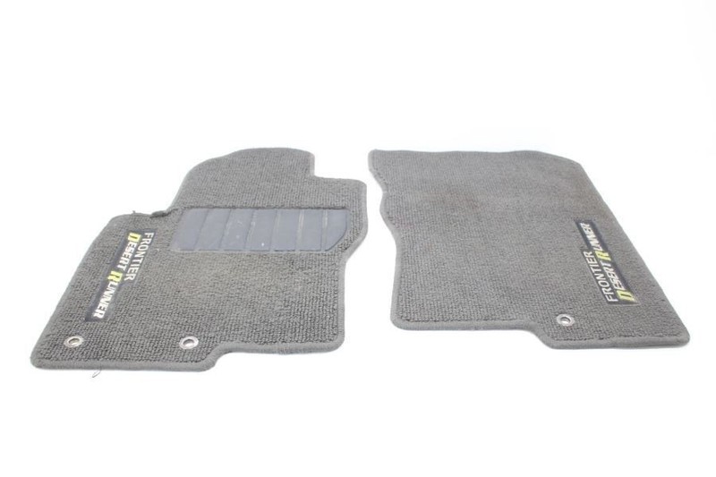 2018 Nissan Frontier 4.0L Desert Runner Carpet Floor Mat Set